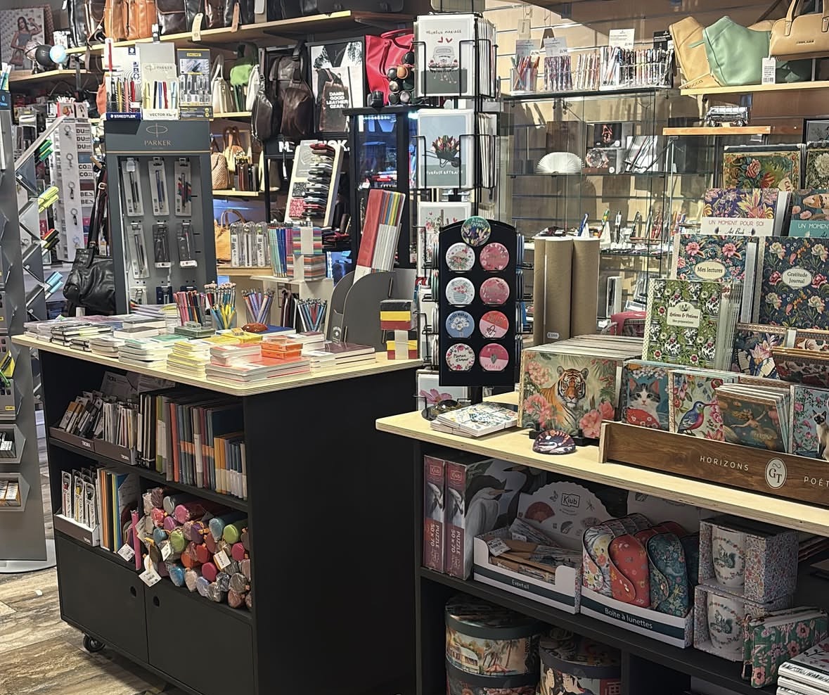 L'intérieur du magasin Art & Copy à Soignies