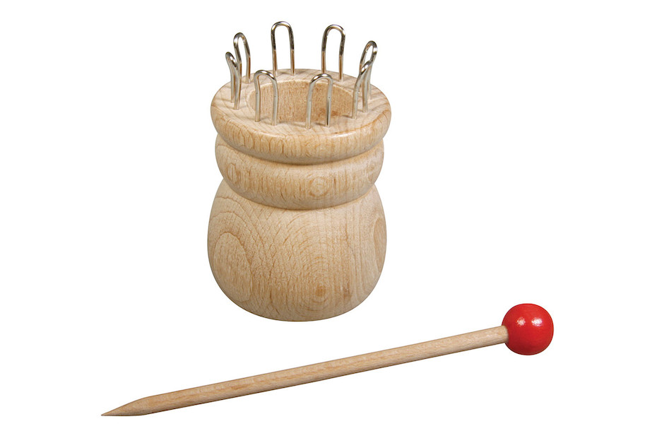 Rayé tricot en bois avec aiguille